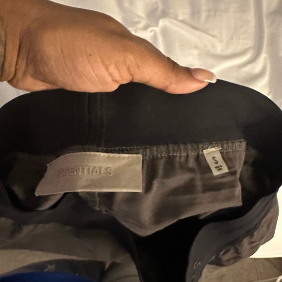 Essentials Skirt - Picture 4 of 4